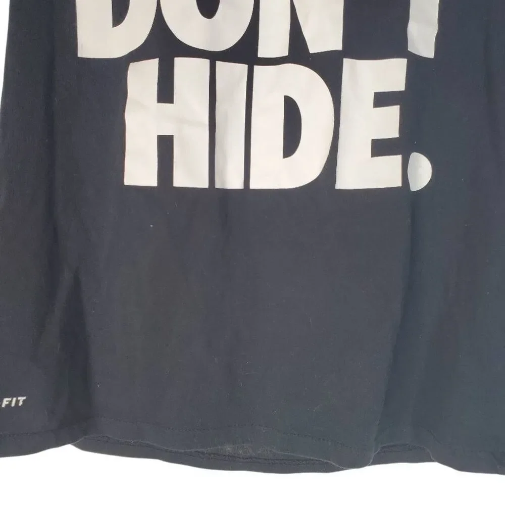 Nike Dri-Fit V-neck Run Dont Hide Short Sleeve Athletic Cut Graphic Tee Black XS
